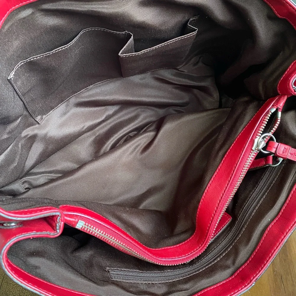 Coach Soho Pleated Shoulder Tote - EUC! - Picture 15 of 16